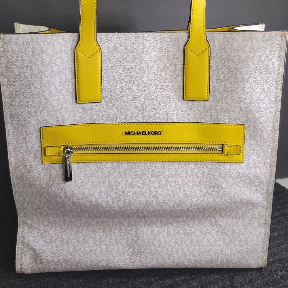 Michael Kors Kenly Large Signature Logo Tape Tote Bag